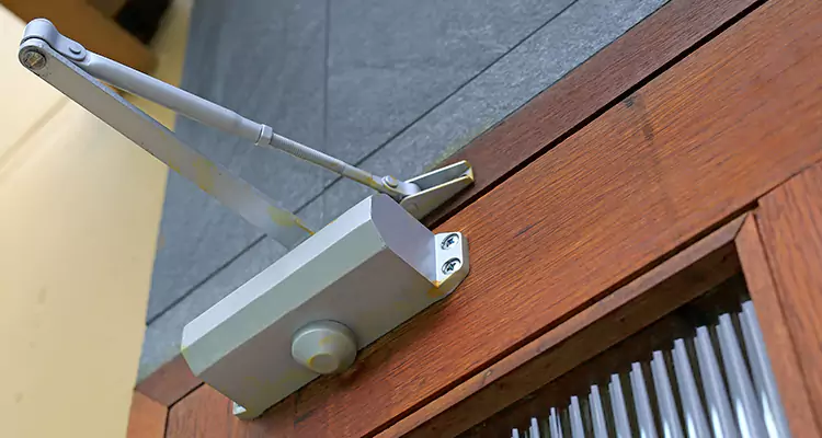 Automatic Door Opener Repair in Wekiwa Springs, FL