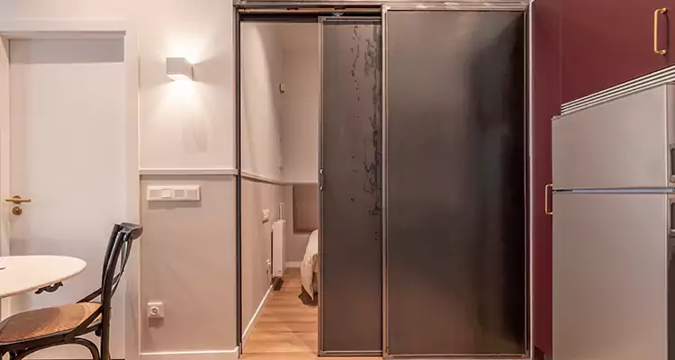 We Fix Closet Sliding Door in Wekiwa Springs, FL