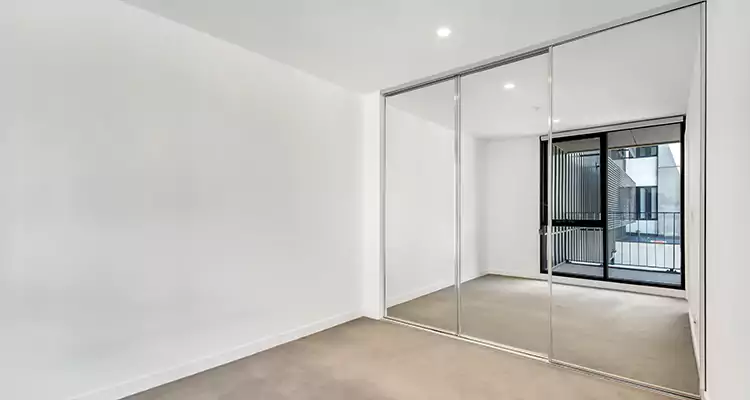 Why Homeowners Choose Us for Sliding Mirror Door Replacement in Wekiwa Springs, FL