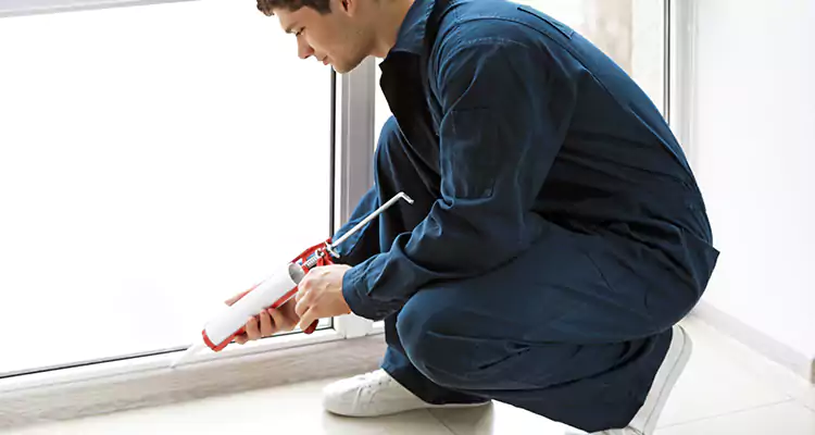 Window Glass Caulk Repair in Wekiwa Springs, FL