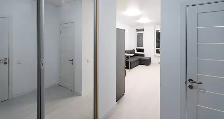 Modern Mirrored Closet Doors Repair in Wekiwa Springs, FL