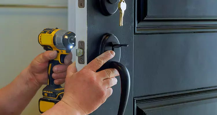 Comprehensive Door Lock Repair Services in Wekiwa Springs, FL