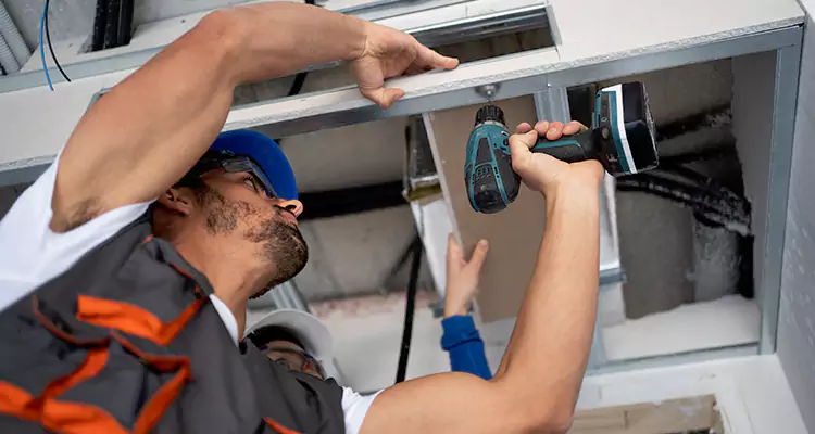 Emergency Overhead Door Repair in Wekiwa Springs, FL