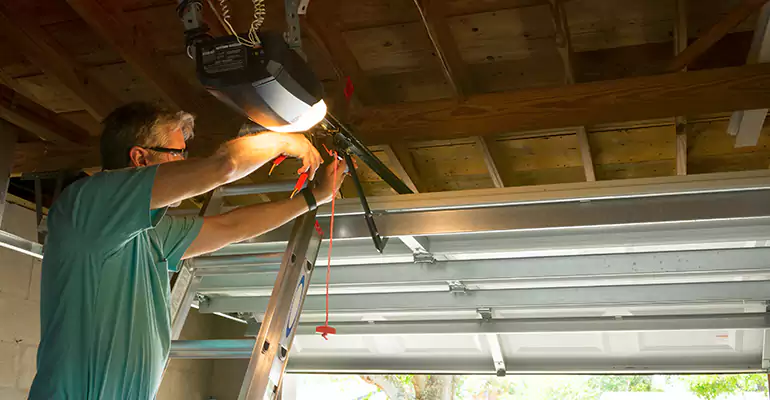 Chamberlain Garage Door Repair in Wekiwa Springs, FL