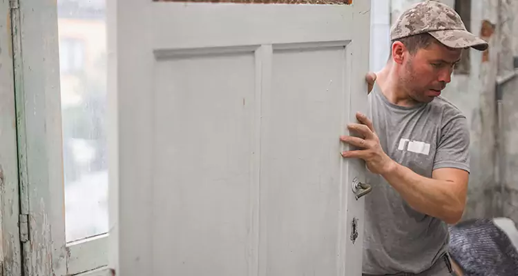 Home Front Door Replacement in Wekiwa Springs, FL