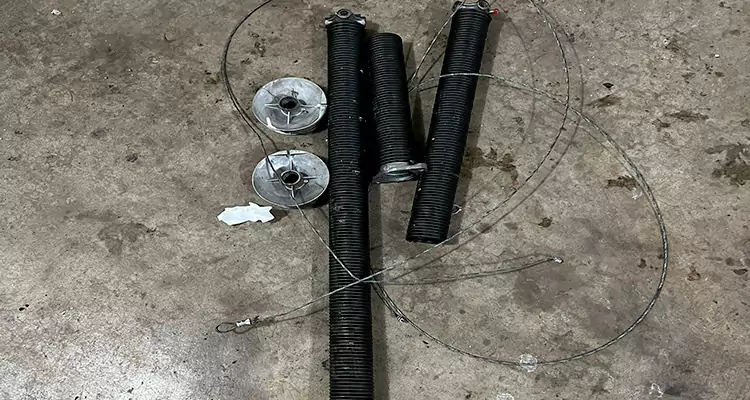 Wayne Dalton Garage Door Spring Replacement in Wekiwa Springs, FL
