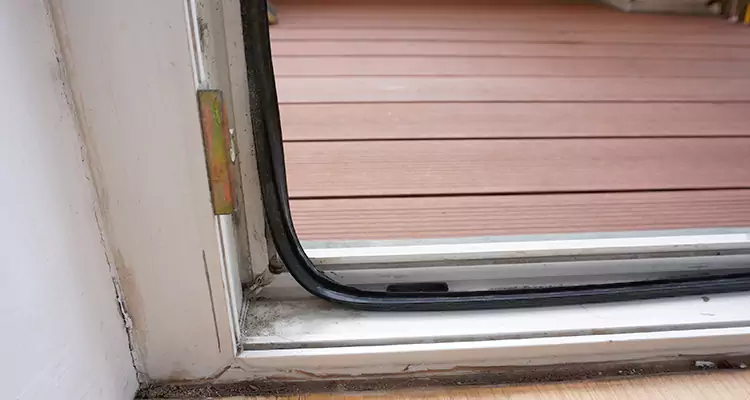 Repair Patio Doors Leaking at Bottom in Wekiwa Springs, FL