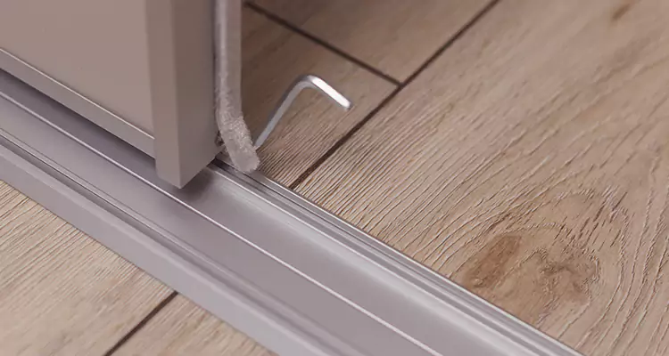 Squeaky Sliding Door Repair in Wekiwa Springs, FL