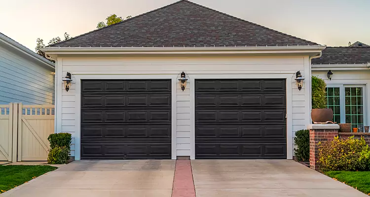 Residential Local Garage Door Repair in Wekiwa Springs, FL