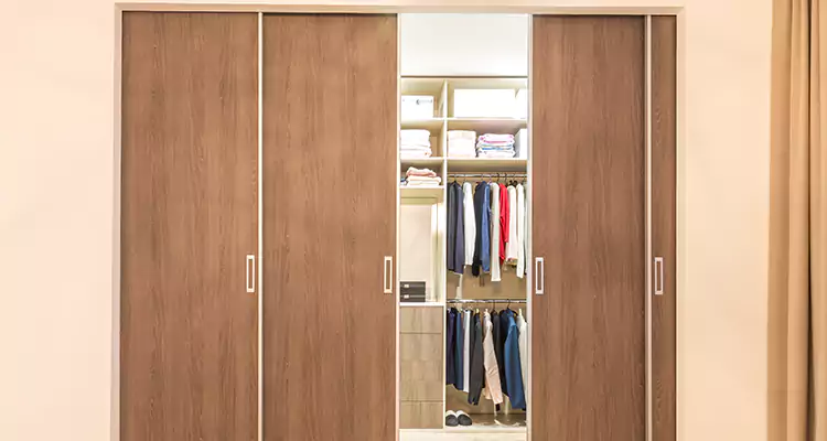 Sliding Closet Wardrobe Repairs in Wekiwa Springs, FL